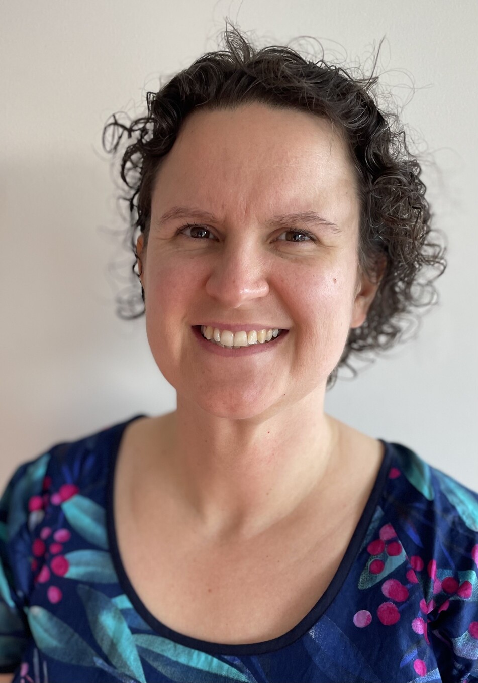 Photo of Dr Bryony Thompson